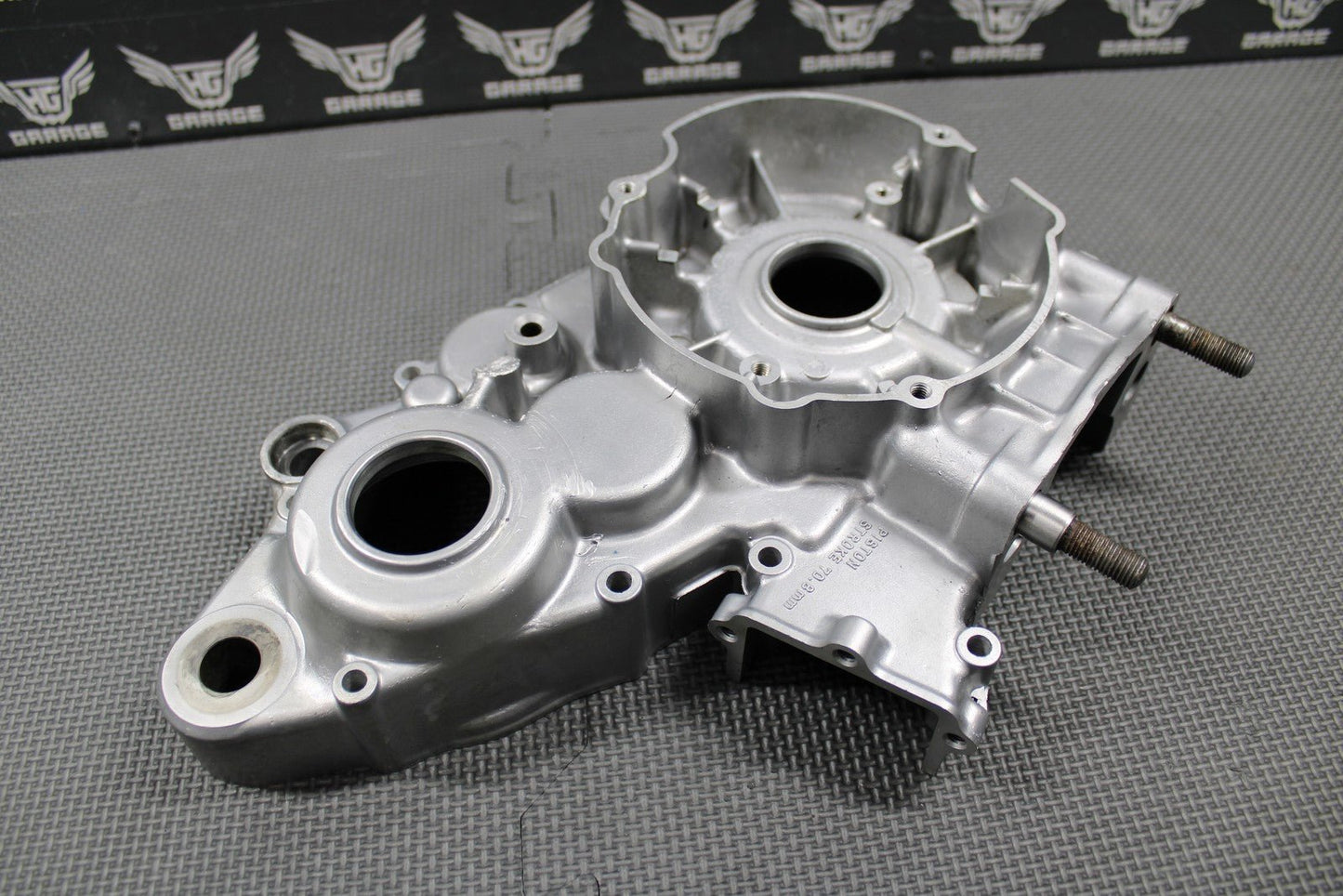 1995 SUZUKI RMX250 MODEL S OEM LEFT ENGINE MOTOR CRANKCASE CRANK CASE 11301 - 4486 - hggarage