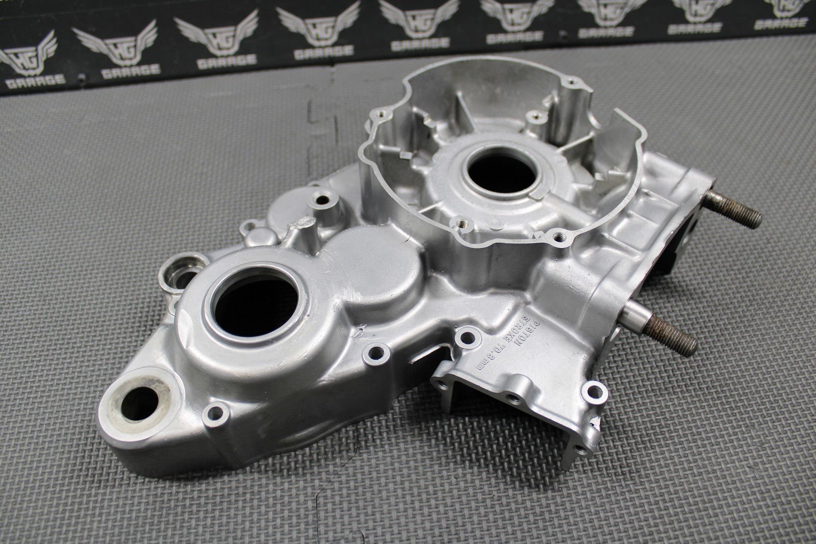 1995 SUZUKI RMX250 MODEL S OEM LEFT ENGINE MOTOR CRANKCASE CRANK CASE 11301 - 4486 - hggarage