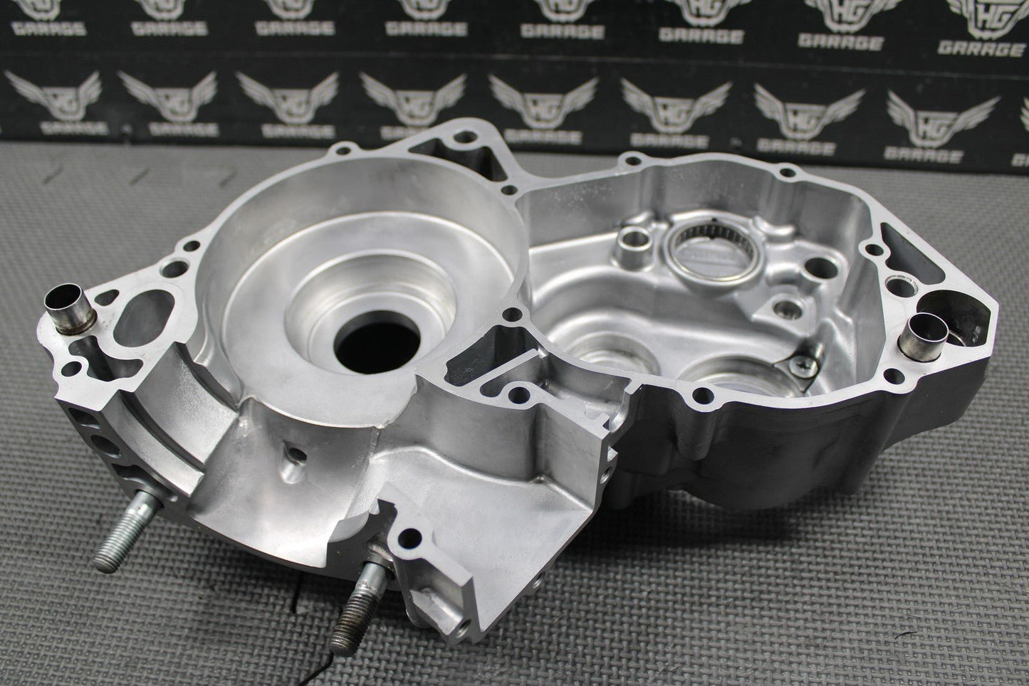 2003 HONDA CR250R OEM LEFT ENGINE CRANKCASE CRANK CASE BLOCK 04922 - KZ3 - L31 NICE! - hggarage