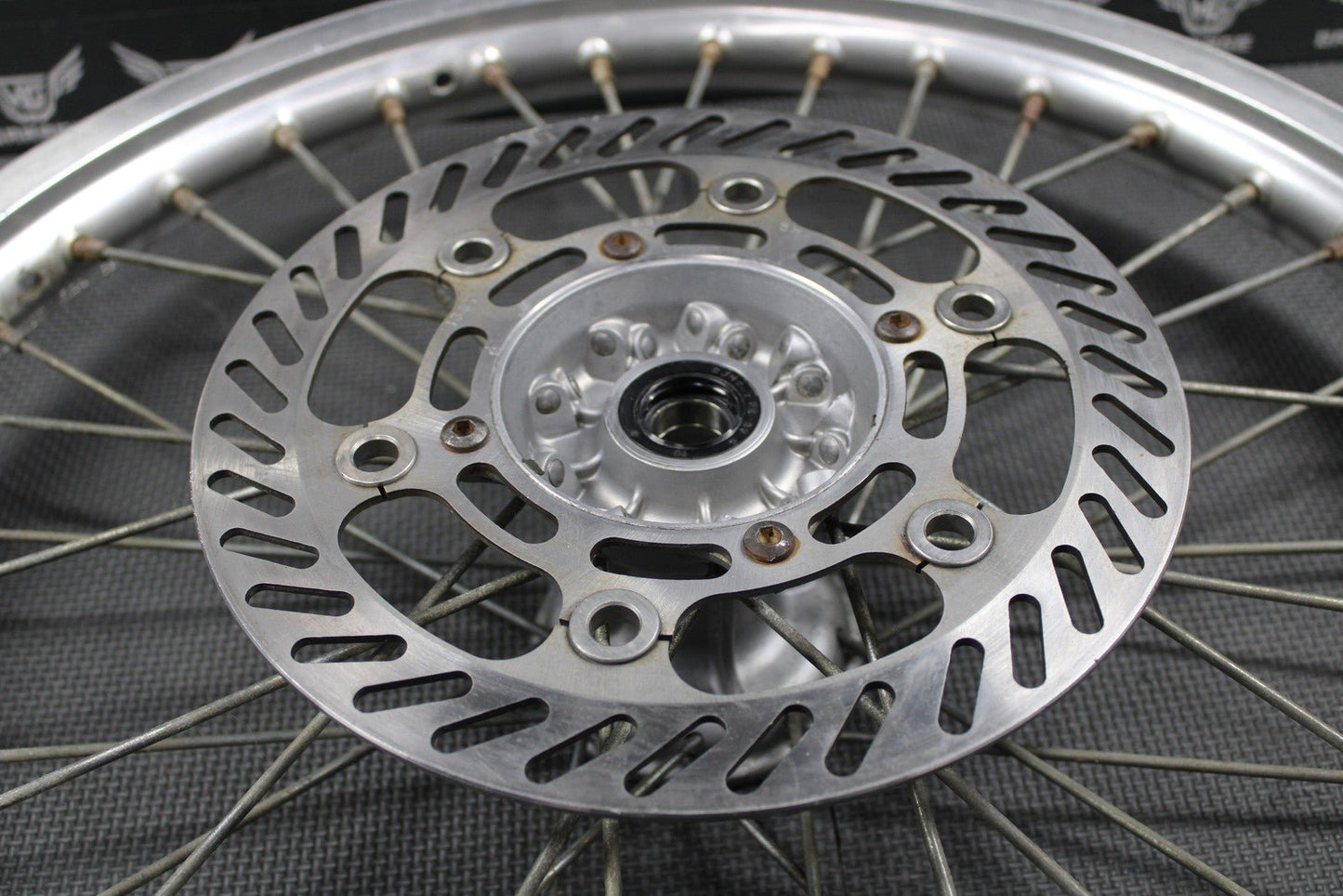 1996 KAWASAKI 93 - 98 KX125 KX250 KX500 OEM 21" FRONT WHEEL RIM HUB 41034 - 1226 - hggarage
