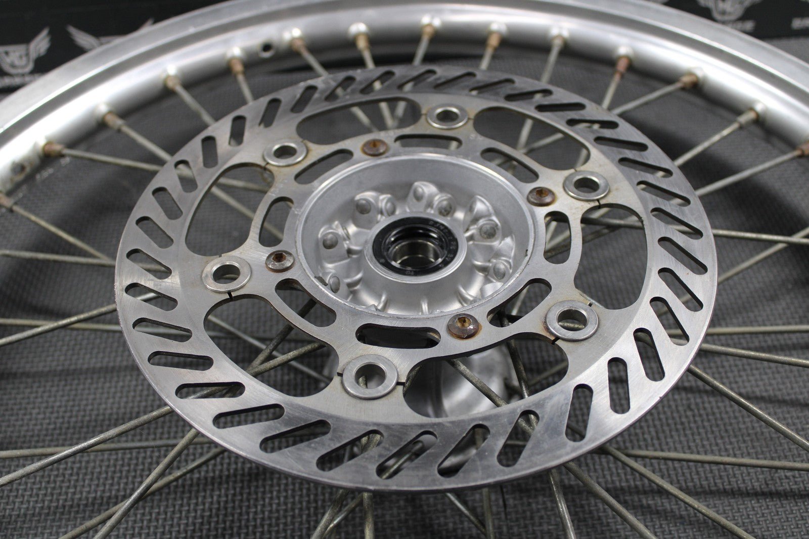 1996 KAWASAKI 93 - 98 KX125 KX250 KX500 OEM 21" FRONT WHEEL RIM HUB 41034 - 1226 - hggarage