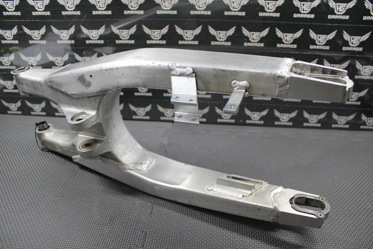2005 05 - 07 HONDA CR125R OEM SWINGARM SWING ARM SUSPENSION 52200 - KSR - 710 - hggarage