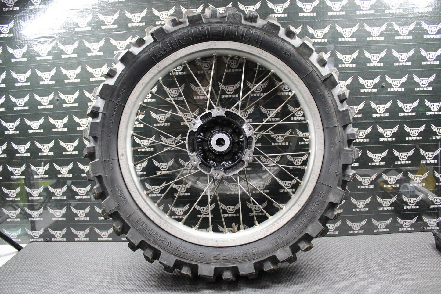 1988 HONDA CR125R OEM 18" x 1.85" REAR BACK WHEEL RIM HUB TIRE 426A5 - KS6 - 832ZA - hggarage