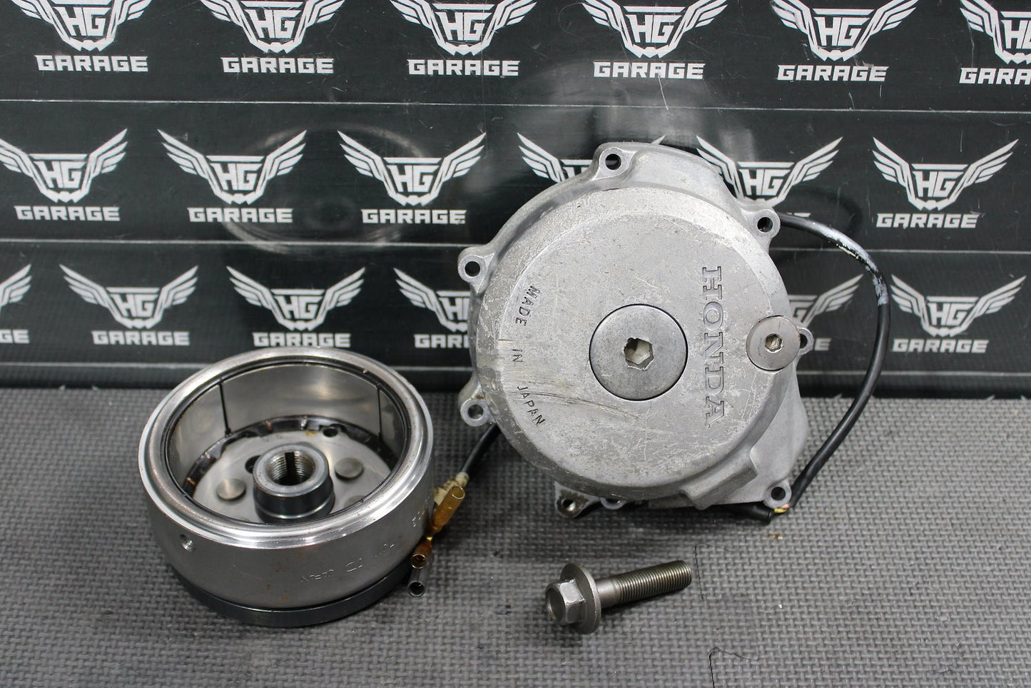 1986 HONDA XR250R OEM DENSO STATOR MAGNETO ROTOR FLYWHEEL 31100 - KT1 - 004 - hggarage