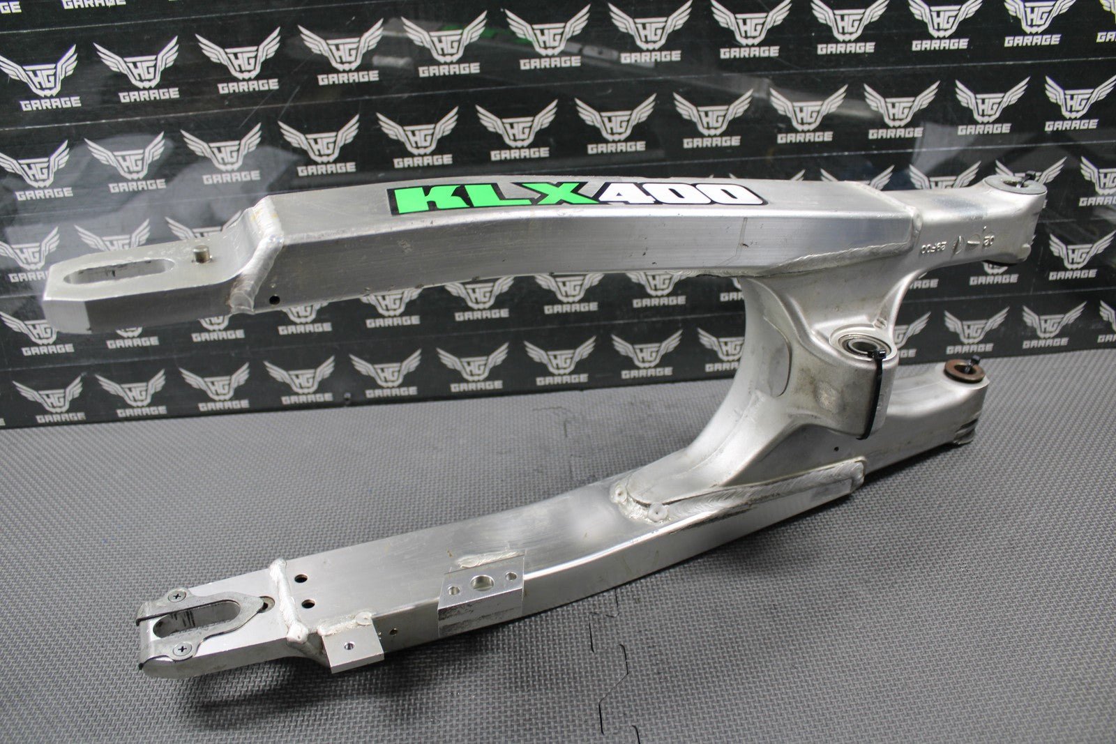 2003 KAWASAKI KLX400SR OEM SWINGARM SWING ARM SUSPENSION 33001 - S008 - hggarage