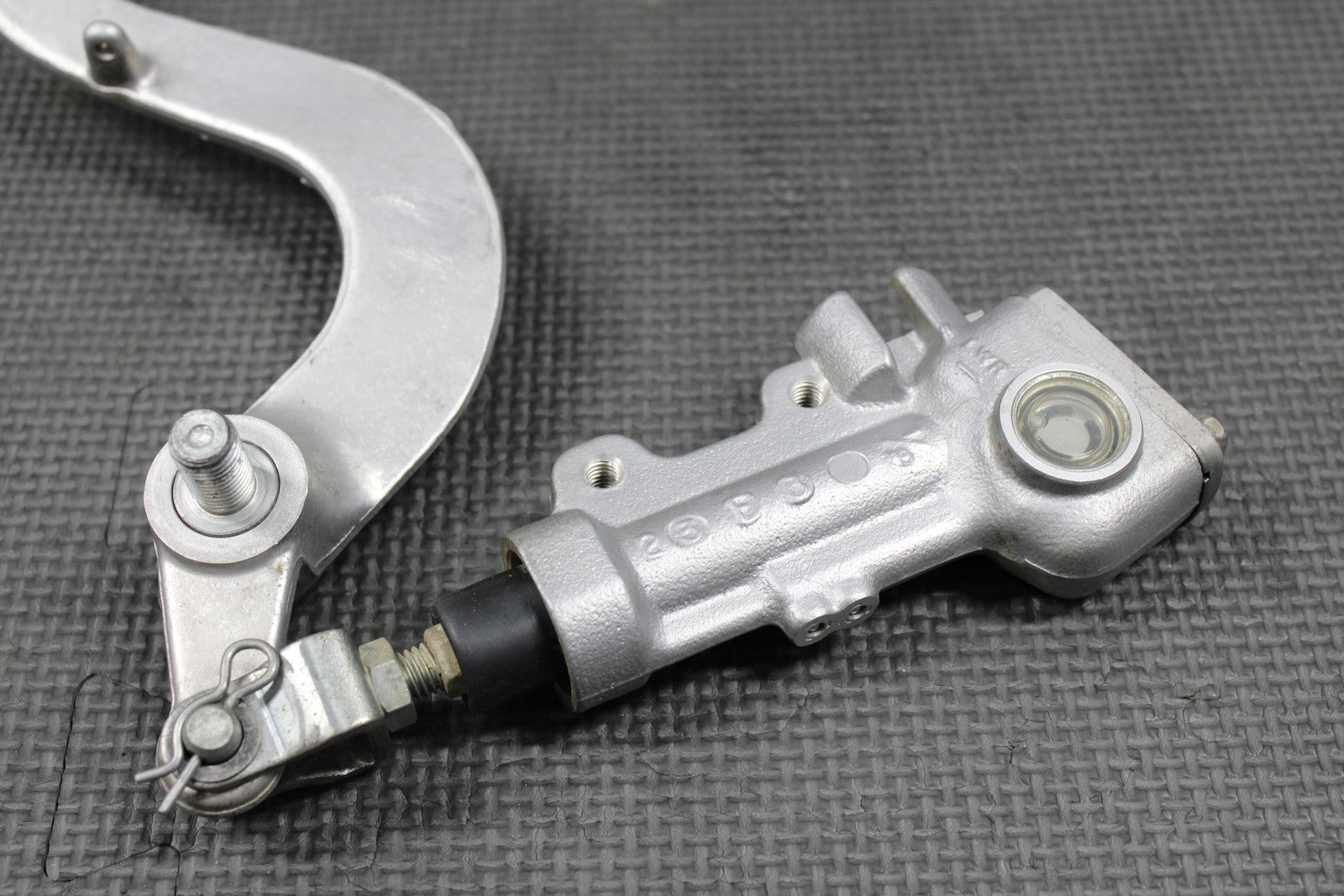 2014 KAWASAKI 10 - 18 KX250F OEM NISSIN REAR BACK BRAKE MASTER CYLINDER & LEVER - hggarage