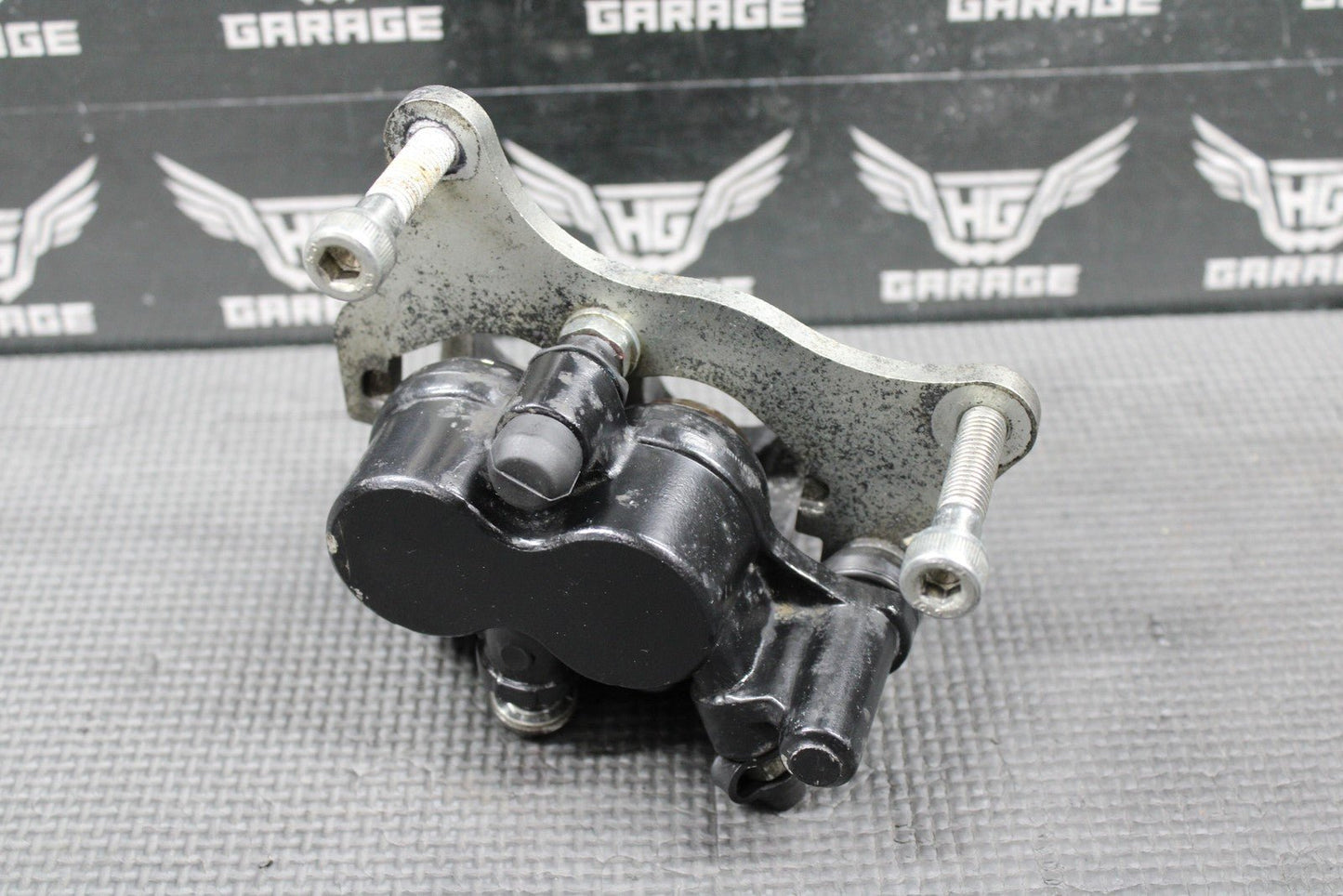 2009 2010 KAWASAKI KLX250SF OEM FRONT BRAKE CALIPER & BRACKET 43080 - 0064 - 25S - hggarage
