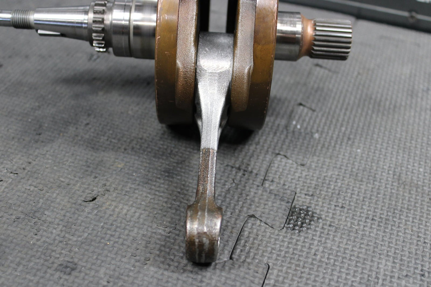 2003 Honda CRF450R OEM Engine Motor Crankshaft Crank Shaft Low Hour! - hggarage