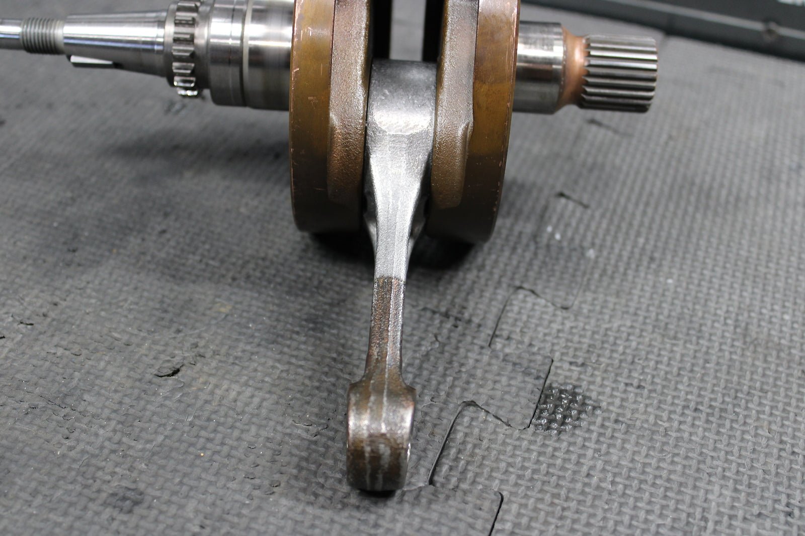 2003 Honda CRF450R OEM Engine Motor Crankshaft Crank Shaft Low Hour! - hggarage