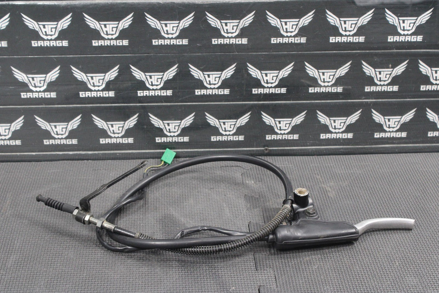 1987 87 - 95 YAMAHA TW200 OEM CLUTCH PERCH MOUNT WITH LEVER CABLE 1RL - 26335 - 00 - 00 - hggarage