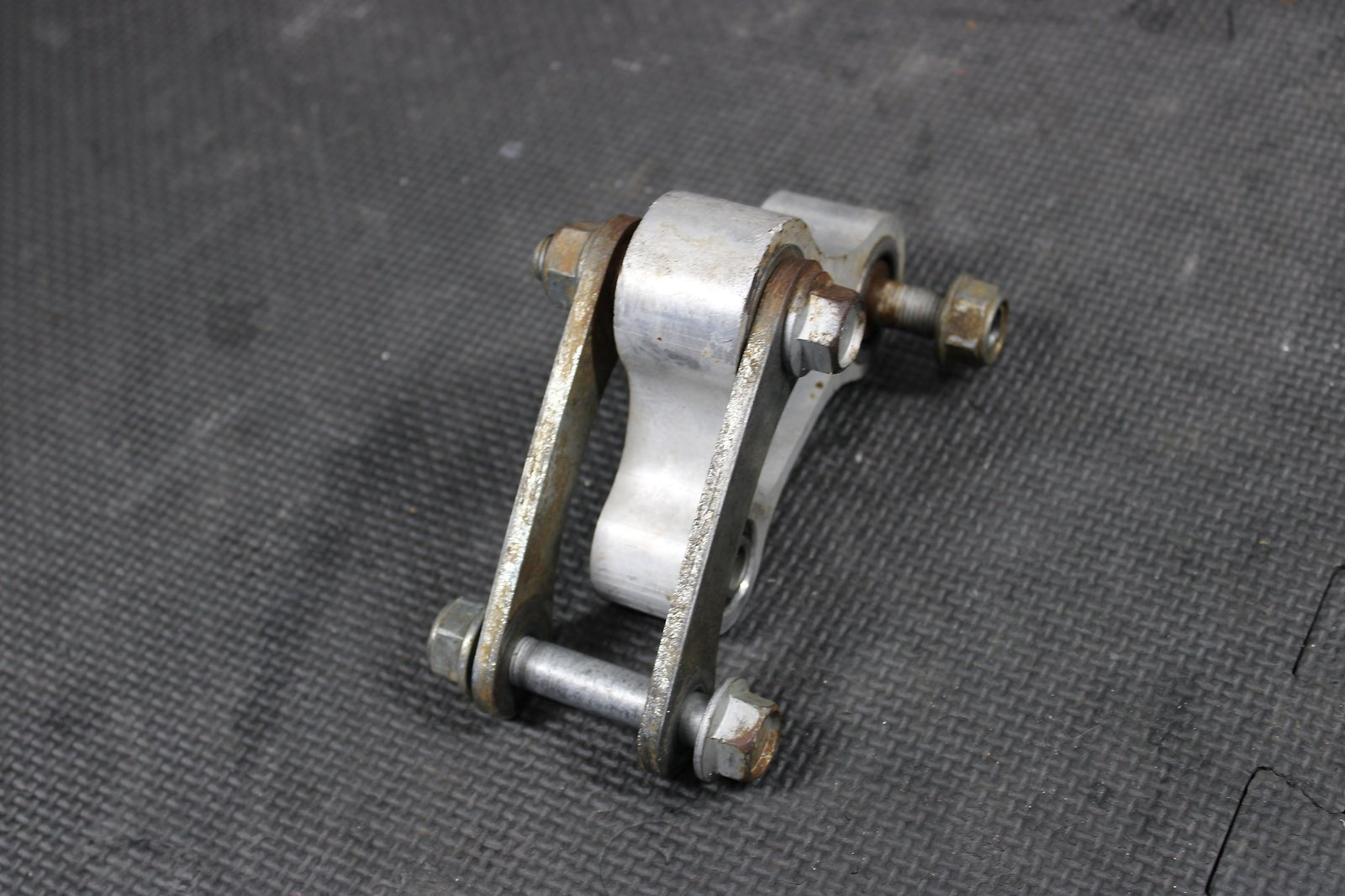 1999 HONDA 99 - 02 CR80R CR80RB OEM REAR SHOCK LINKAGE LINKS 52465 - GBF - J20 - hggarage