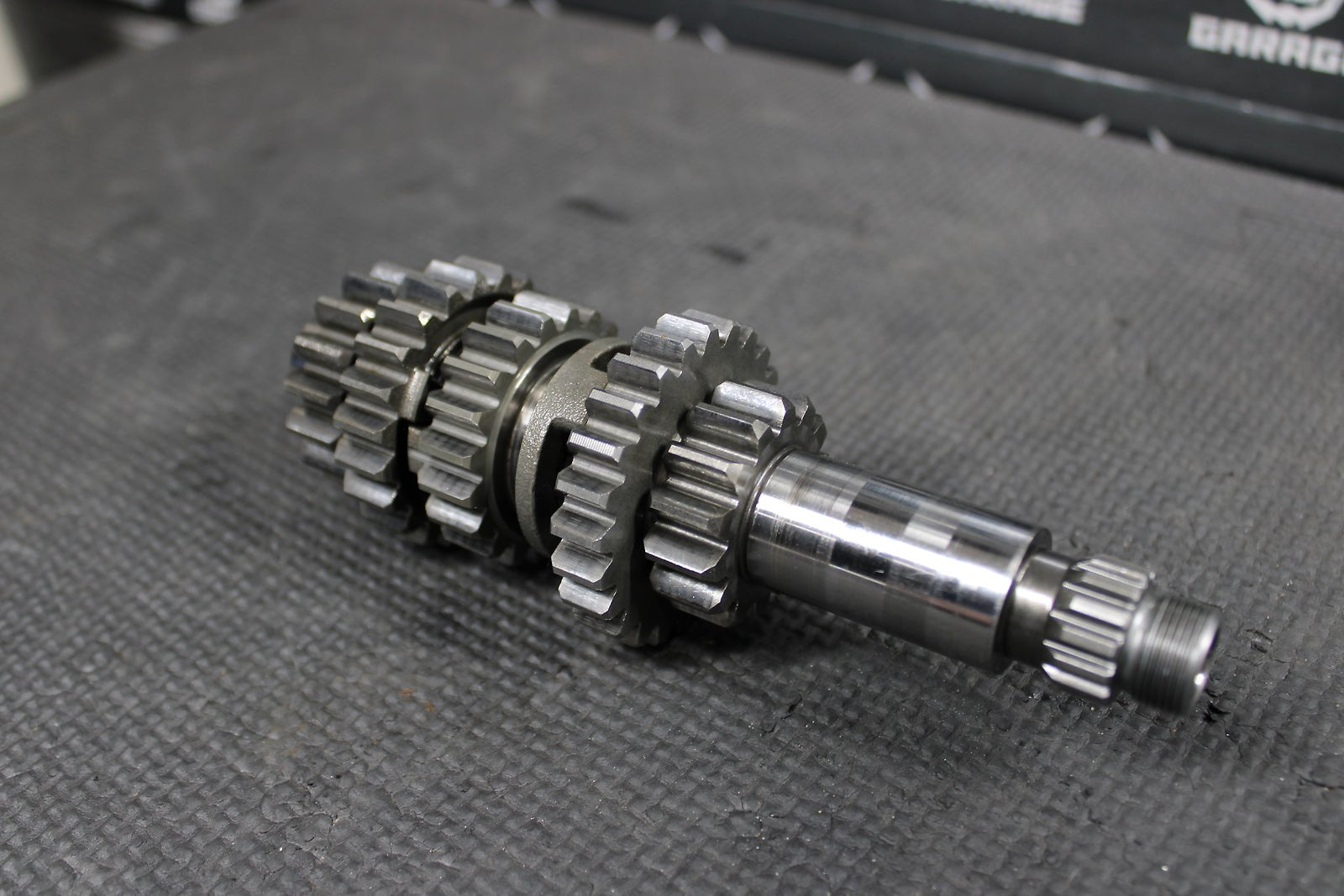2006 YAMAHA YZ250F OEM ENGINE TRANSMISSION TRANNY ASSEMBLY GEARS - hggarage