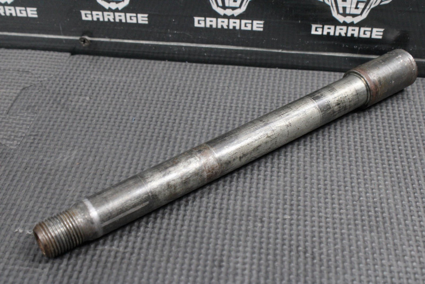 2000 SUZUKI 00 - 04 DRZ400 DRZ400E OEM FRONT WHEEL RIM AXLE PIVOT BOLT - hggarage