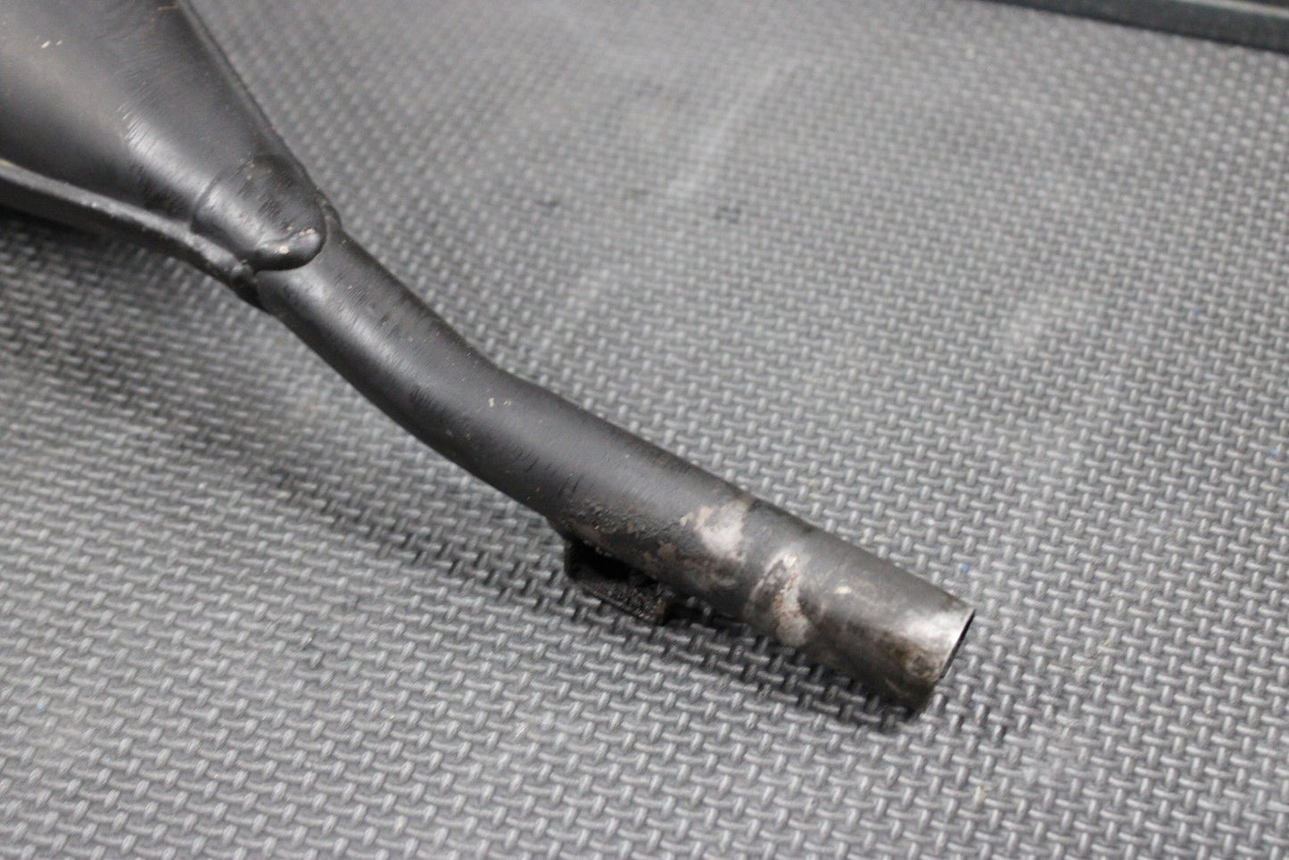 2007 YAMAHA YZ85 OEM EXHAUST PIPE HEADER EXPANSION CHAMBER 5PA - 14610 - 00 - 00 - hggarage
