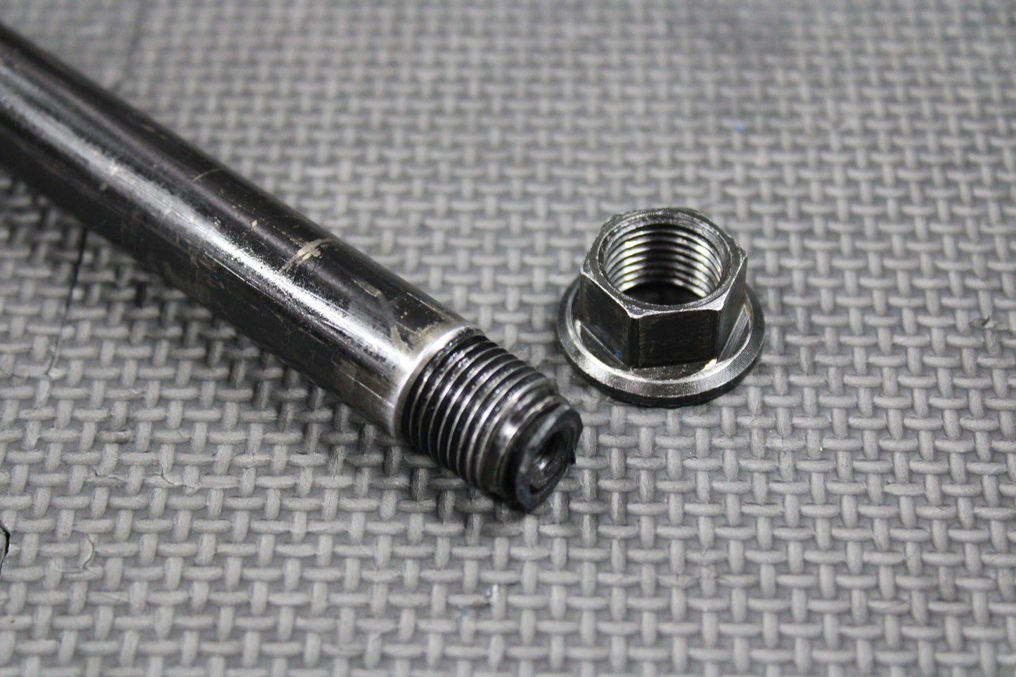 2007 KTM 450 SMR OEM REAR BACK SWINGARM BOLT SUSPENSION PIVOT AXLE 77304037000 - hggarage