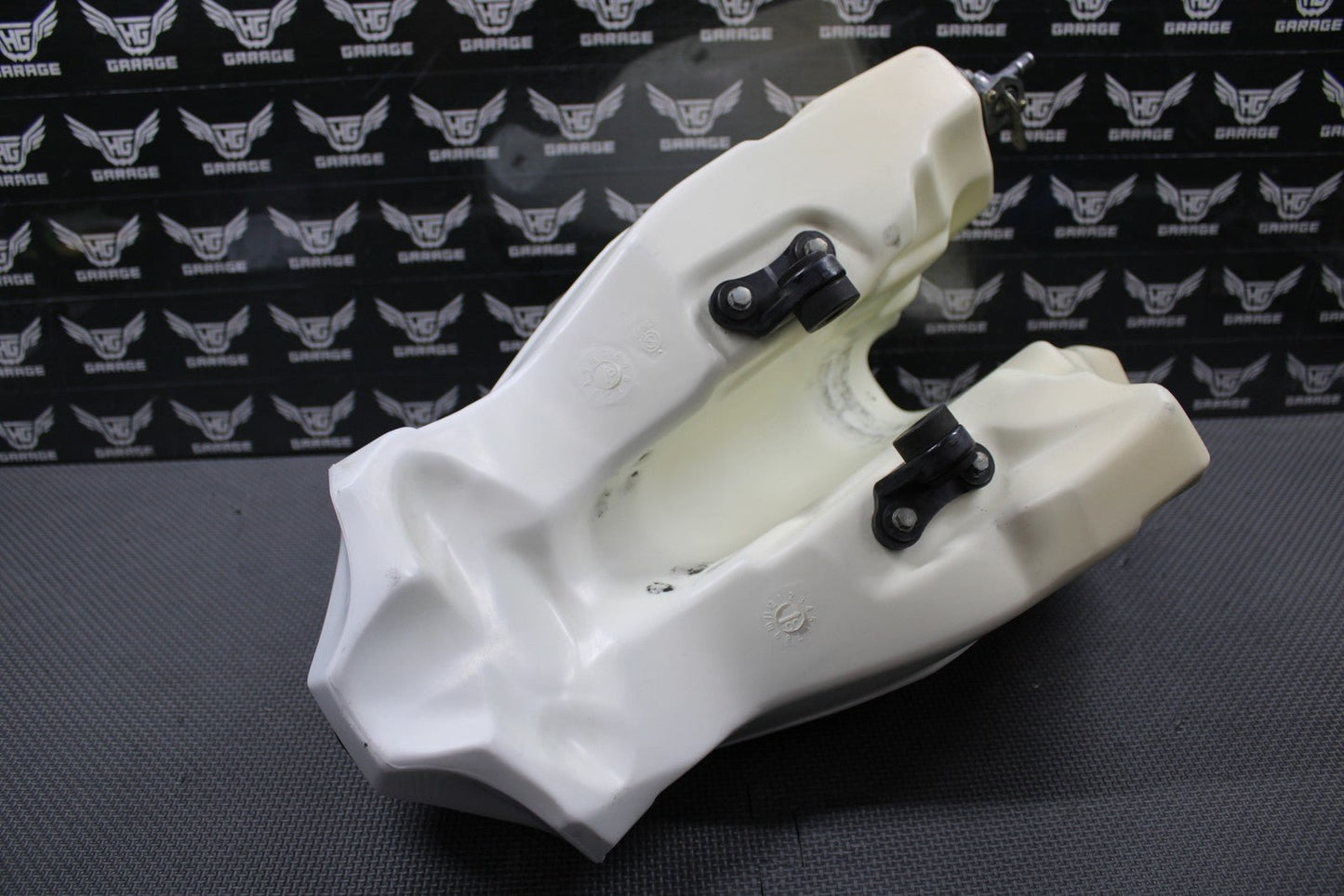 2001 HONDA CR500R OEM GAS FUEL TANK CELL PETROL RESERVOIR 17510 - MAC - 860 NICE!! - hggarage