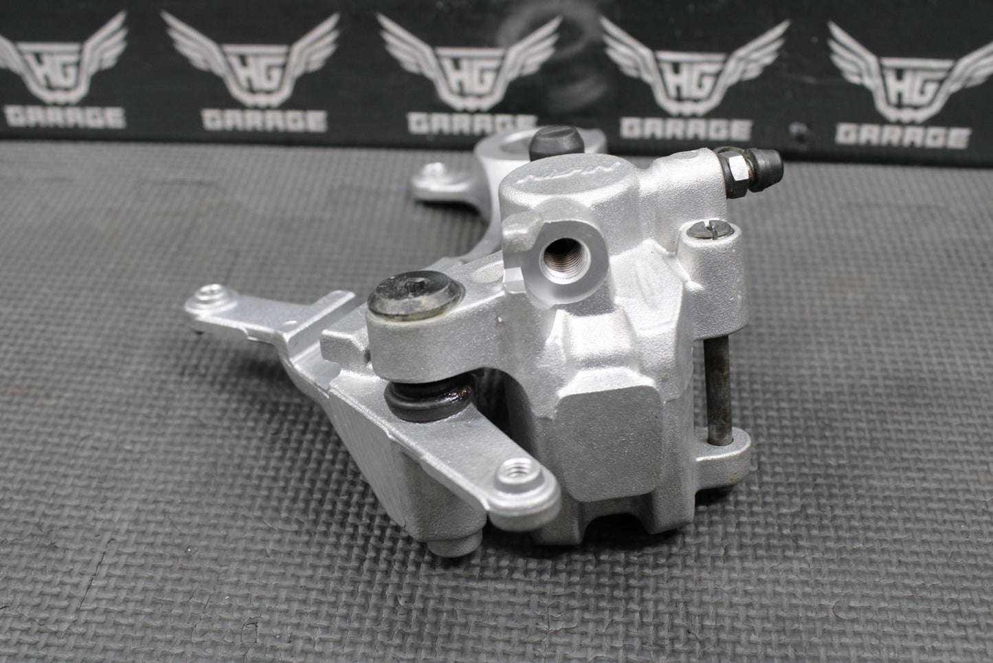 2014 KAWASAKI 04 - 18 KX250F OEM NISSIN REAR BACK BRAKE CALIPER 43080 - 0230 GOOD! - hggarage