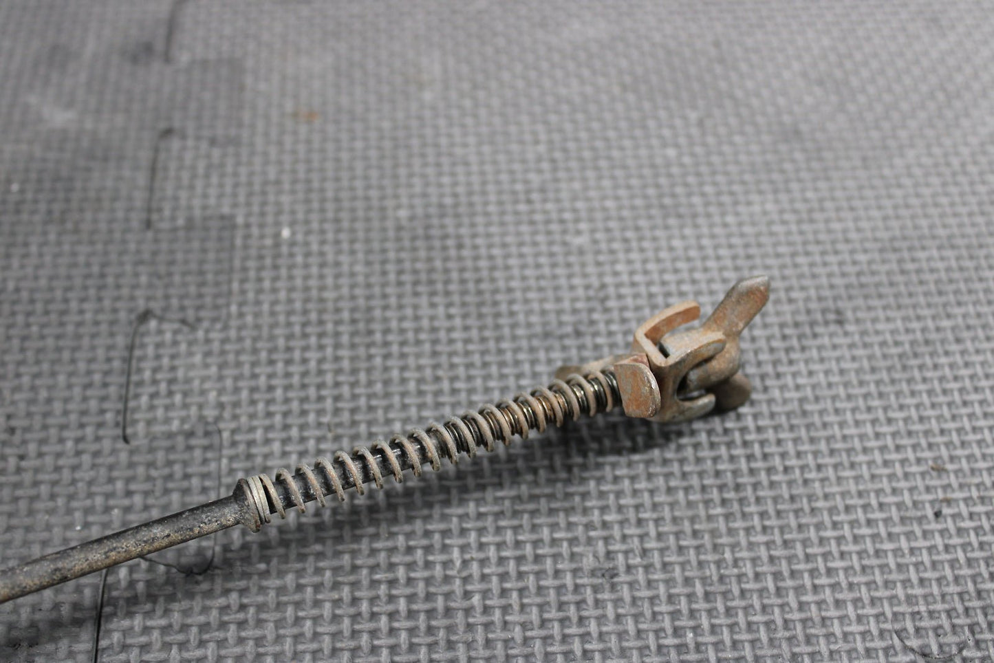 1986 HONDA XR250R OEM REAR BACK BRAKE PEDAL W ROD ASSEMBLY - hggarage