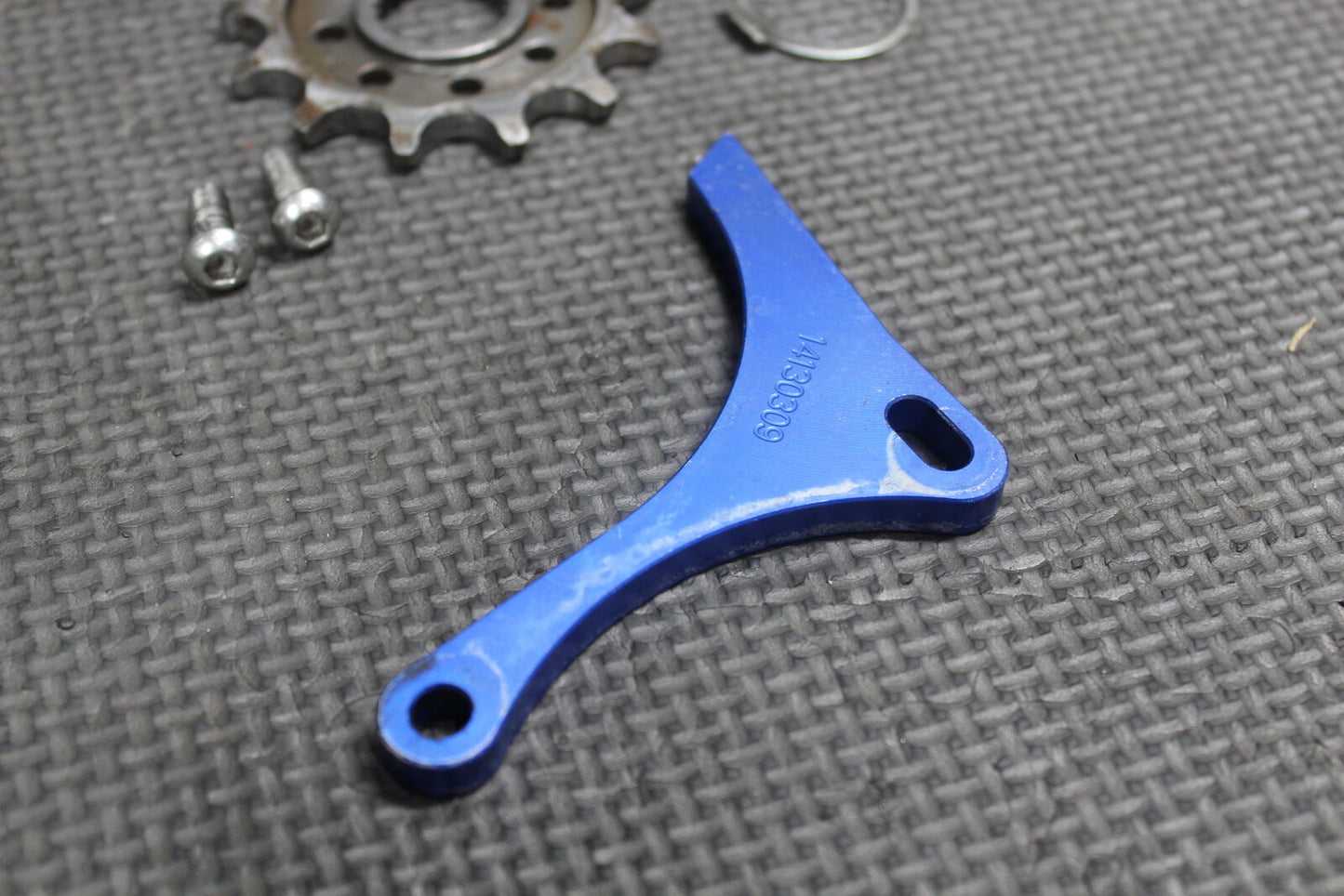 2012 2013 YAMAHA YZ250F BLUE BILLET ALUMINUM FRONT SPROCKET COVER CHAIN GUARD