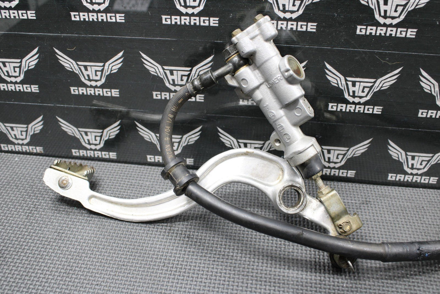 2005 HONDA 05 - 07 CRF450R OEM REAR BACK BRAKE CALIPER MASTER CYLINDER LEVER ASSY - hggarage