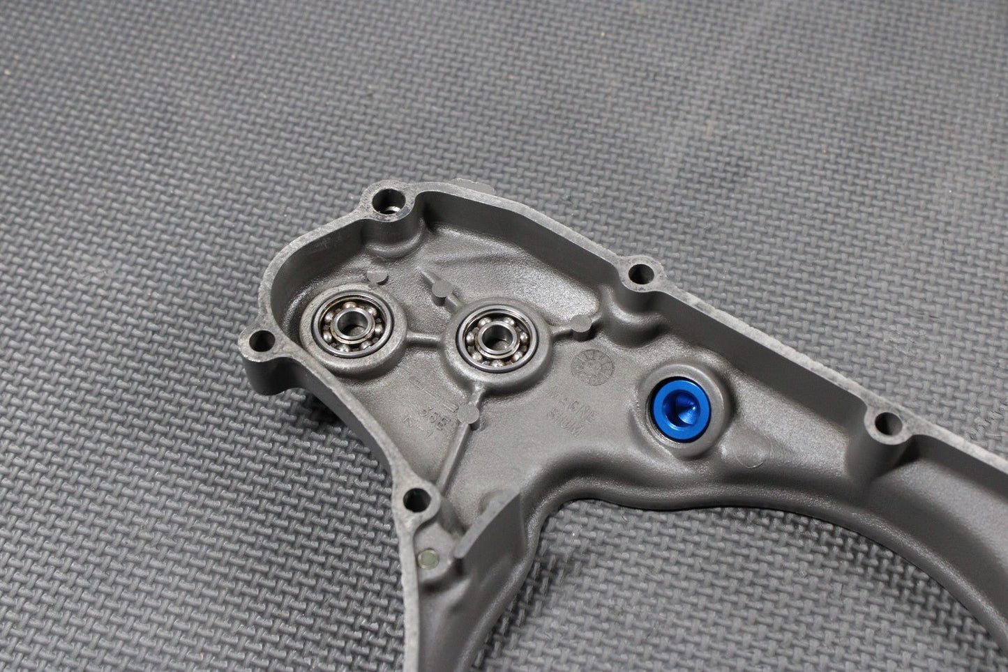 2000 SUZUKI RM125 98 - 00 OEM RIGHT SIDEENGINE MOTOR INNER CLUTCH COVER 11341 - 36E1 - hggarage