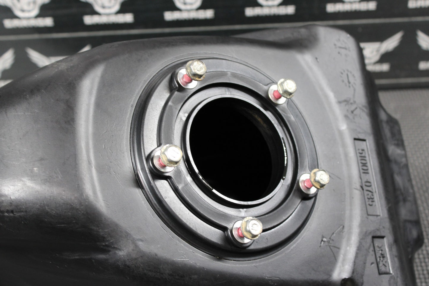 2014 KAWASAKI 13 - 16 KX250F OEM GAS TANK FUEL CELL PETROL RESERVOIR 51001 - 0735 - hggarage