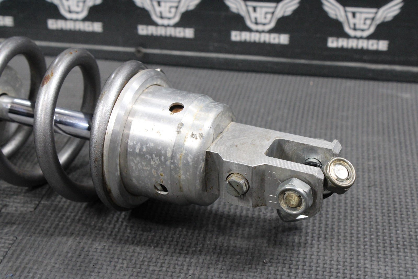 2018 HONDA CRF250R OEM REAR BACK SHOCK ABSORBER SUSPENSION 52400 - K95 - A21 GOOD - hggarage