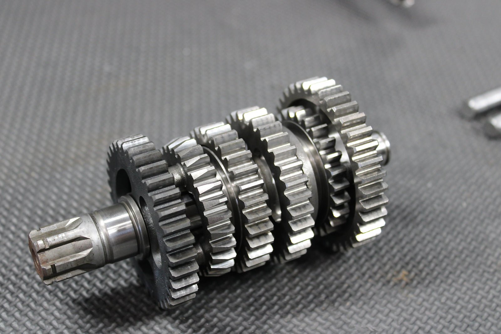 1998 Kawasaki KX60 KX65 OEM Engine Transmission Tranny Assembly Gears - hggarage