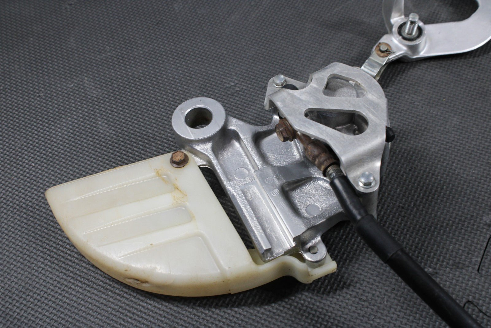 2000 SUZUKI DRZ400 OEM REAR BACK BRAKE CALIPER MASTER CYLINDER PEDAL HOSE - hggarage
