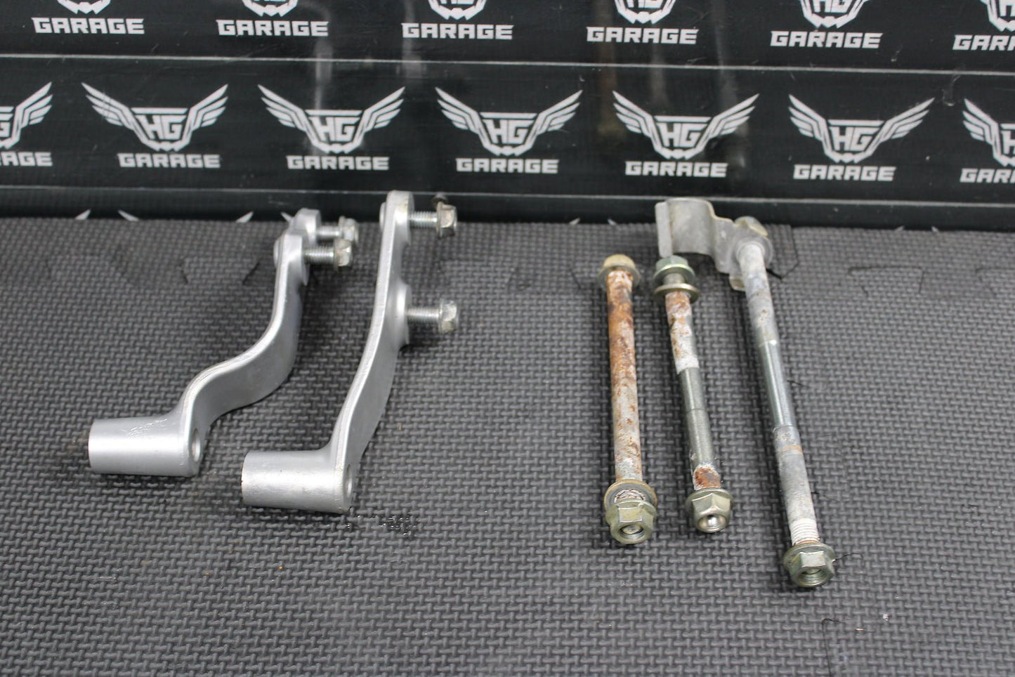 2006 HONDA CRF450X 05 - 09 / 12 - 17 OEM ENGINE MOTOR MOUNT STAY BRACKETS 50407 - MEY - hggarage