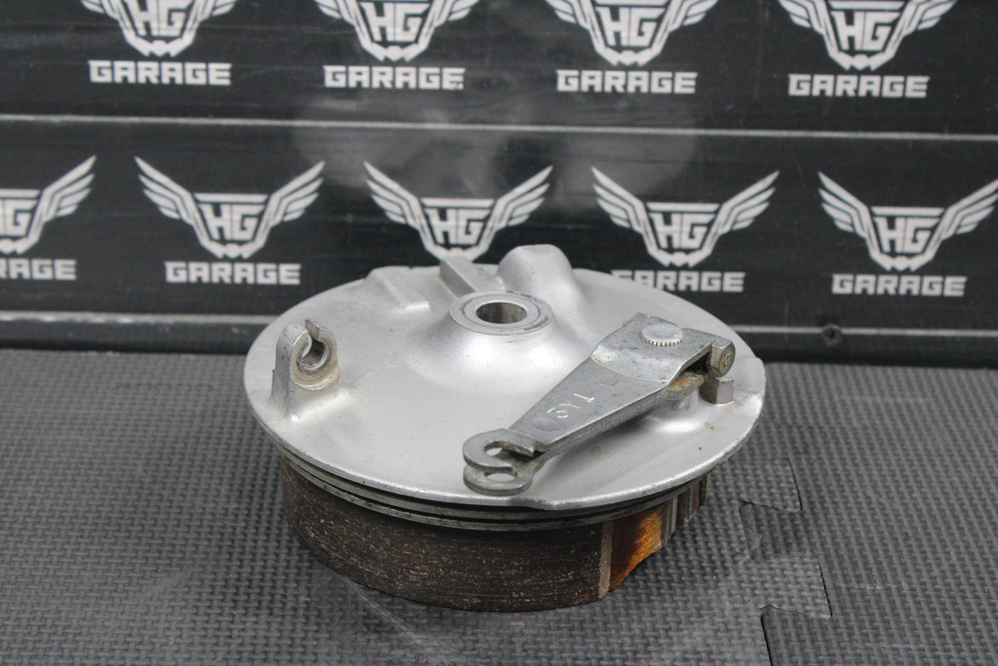 1987 YAMAHA TW200 OEM FRONT BRAKE DRUM ASSEMBLY GEAR TRIP METER SHOES - hggarage