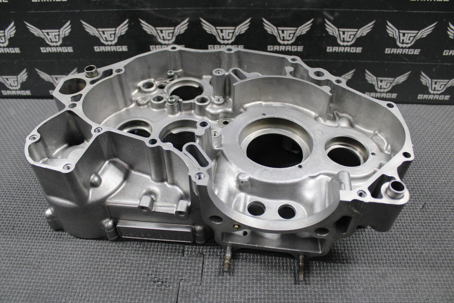 2003 KAWASAKI KLX400SR DRZ400 OEM LEFT RIGHT CRANKCASE CRANK CASE SET 14001 - S015 - hggarage