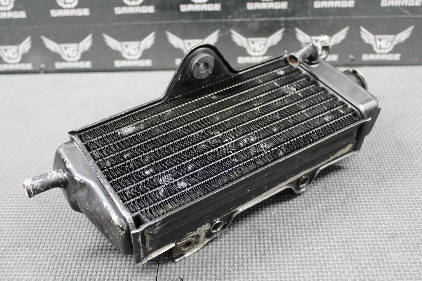 1987 1988 HONDA CR125R OEM RIGHT SIDE FILL RADIATOR COOLER 19010 - KS6 - 700 NICE! - hggarage