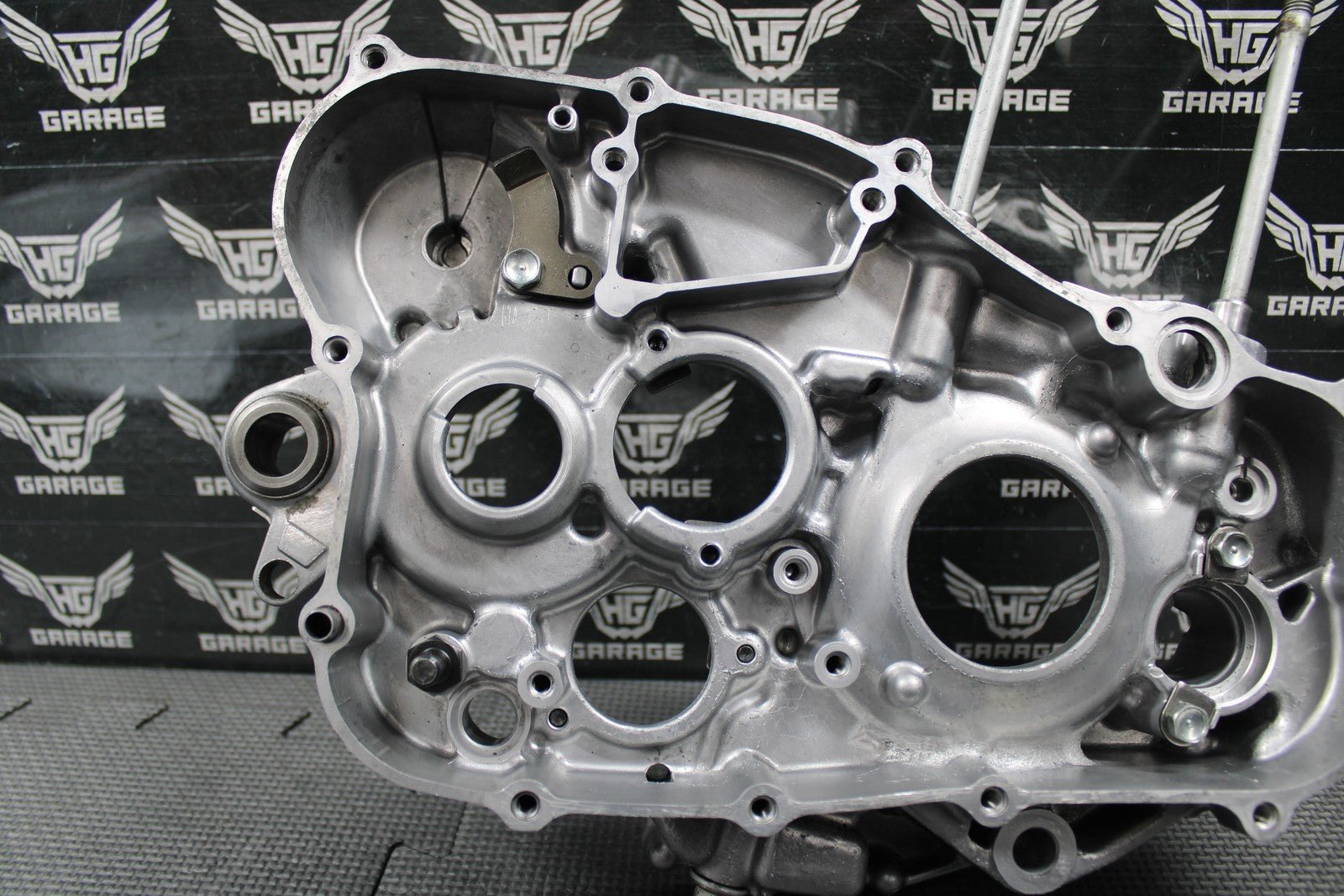 2008 HONDA CRF250R OEM RIGHT ENGINE CRANKCASE CRANK CASE 11100 - KRN - A10 GOOD! - hggarage