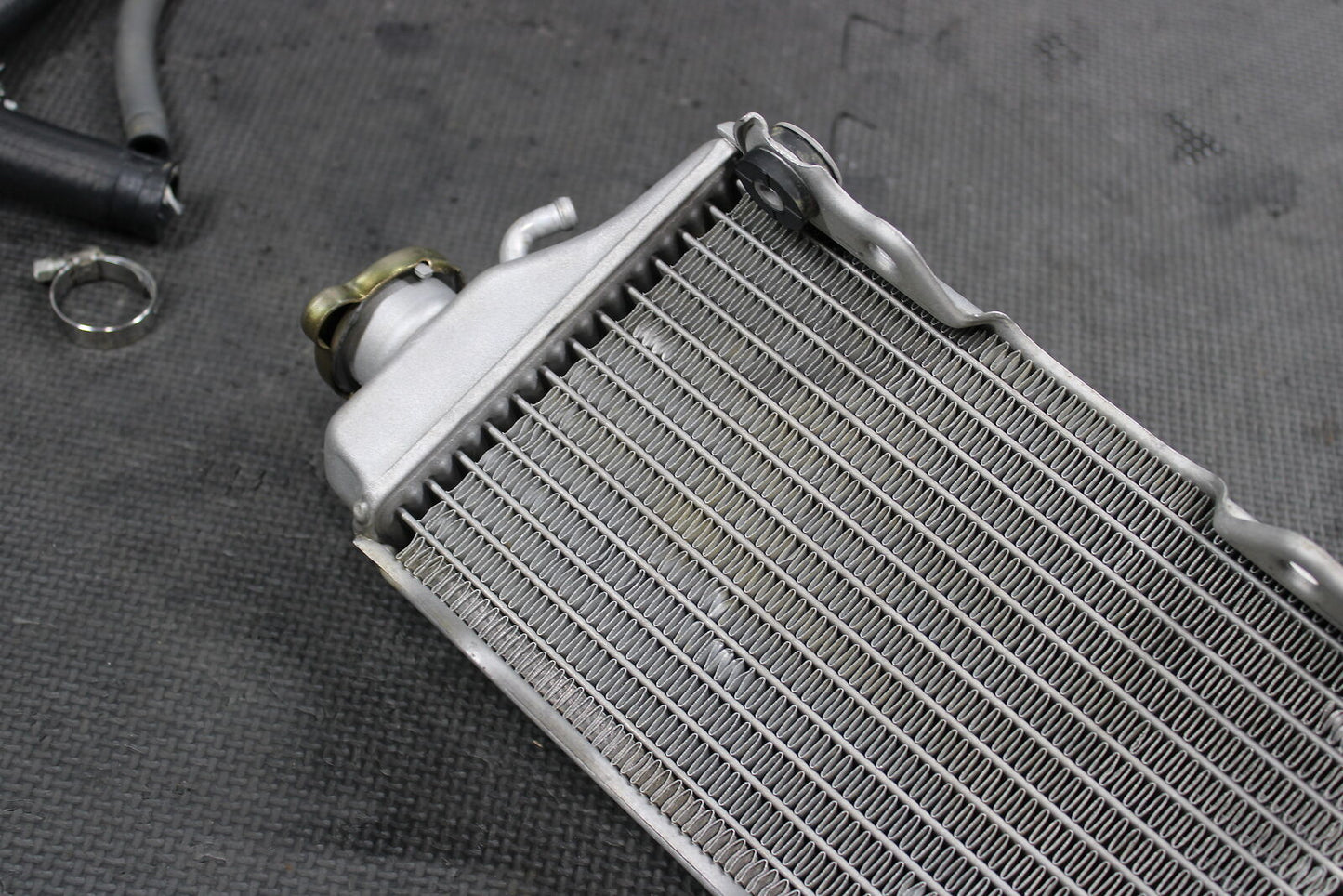 2003 HONDA CRF450R OEM ENGINE MOTOR COOLING COOLER RADIATOR NICE! 19010-MEB-631