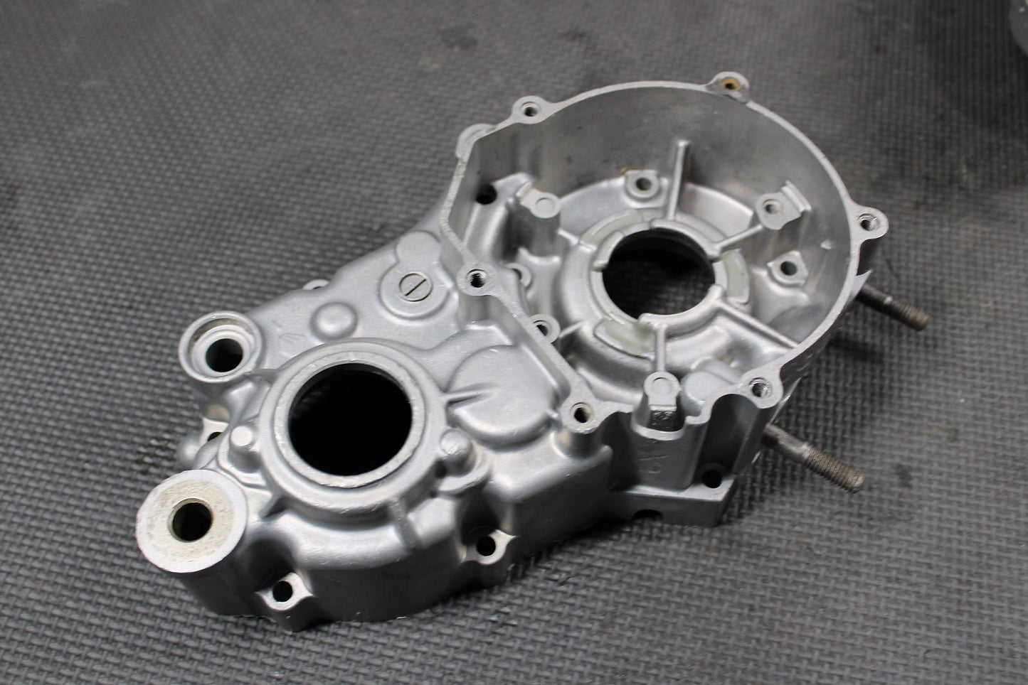 2001 KAWASAKI 01 - 05 KX100 KX85 OEM LEFT RIGHT ENGINE MOTOR CRANKCASE CRANK CASES - hggarage