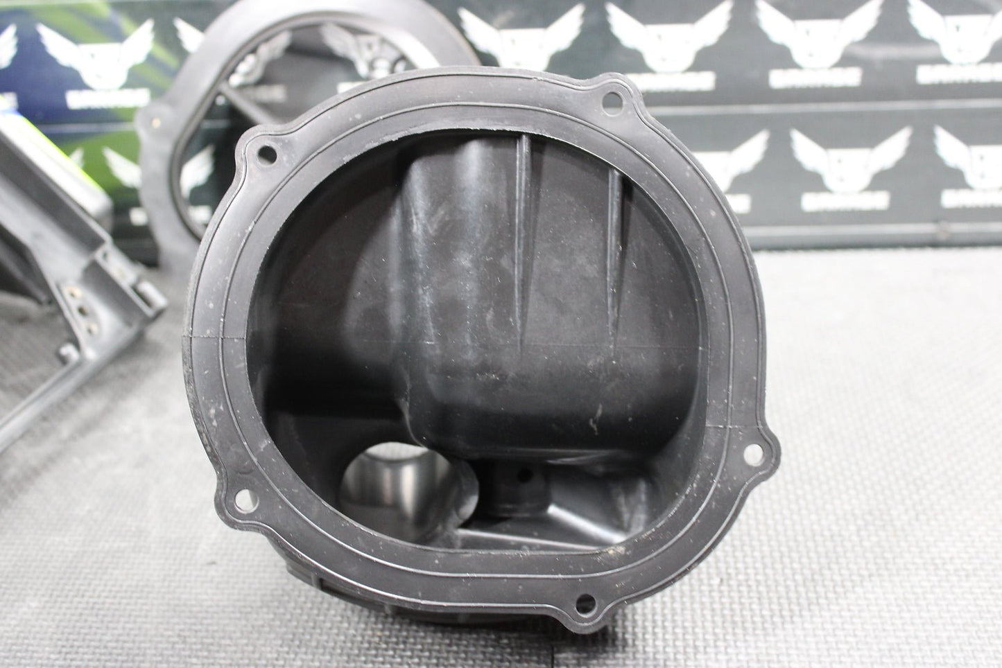2002 YAMAHA WR250F YZ250F OEM AIR CLEANER CASE 5JG - 14401 - 00 - hggarage
