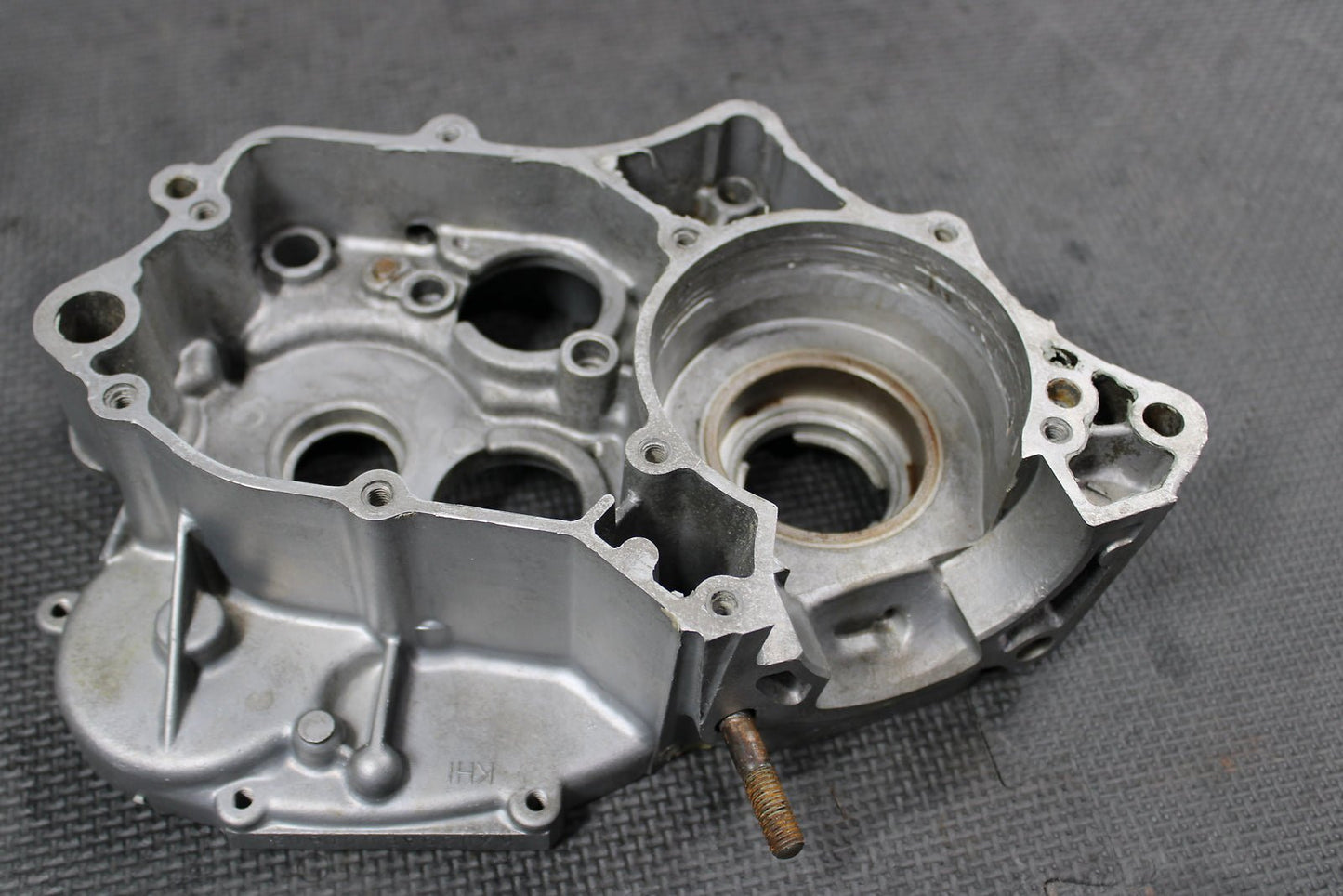 2001 KAWASAKI 01 - 05 KX100 KX85 OEM LEFT RIGHT ENGINE MOTOR CRANKCASE CRANK CASES - hggarage