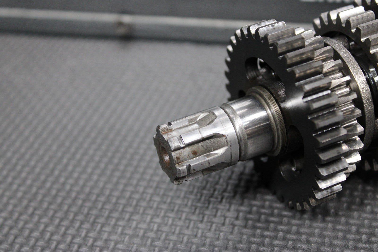 2004 00 - 04 KAWASAKI KX65 OEM ENGINE TRANSMISSION GEARS GEARBOX SHIFT SHAFT DRUM - hggarage