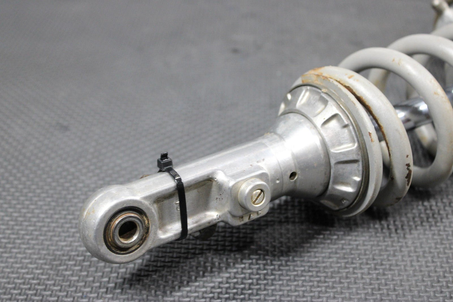 2006 YAMAHA YZ450F OEM REAR BACK SHOCK ABSORBER SUSPENSION 2S2 - 22200 - 00 - 00 - hggarage
