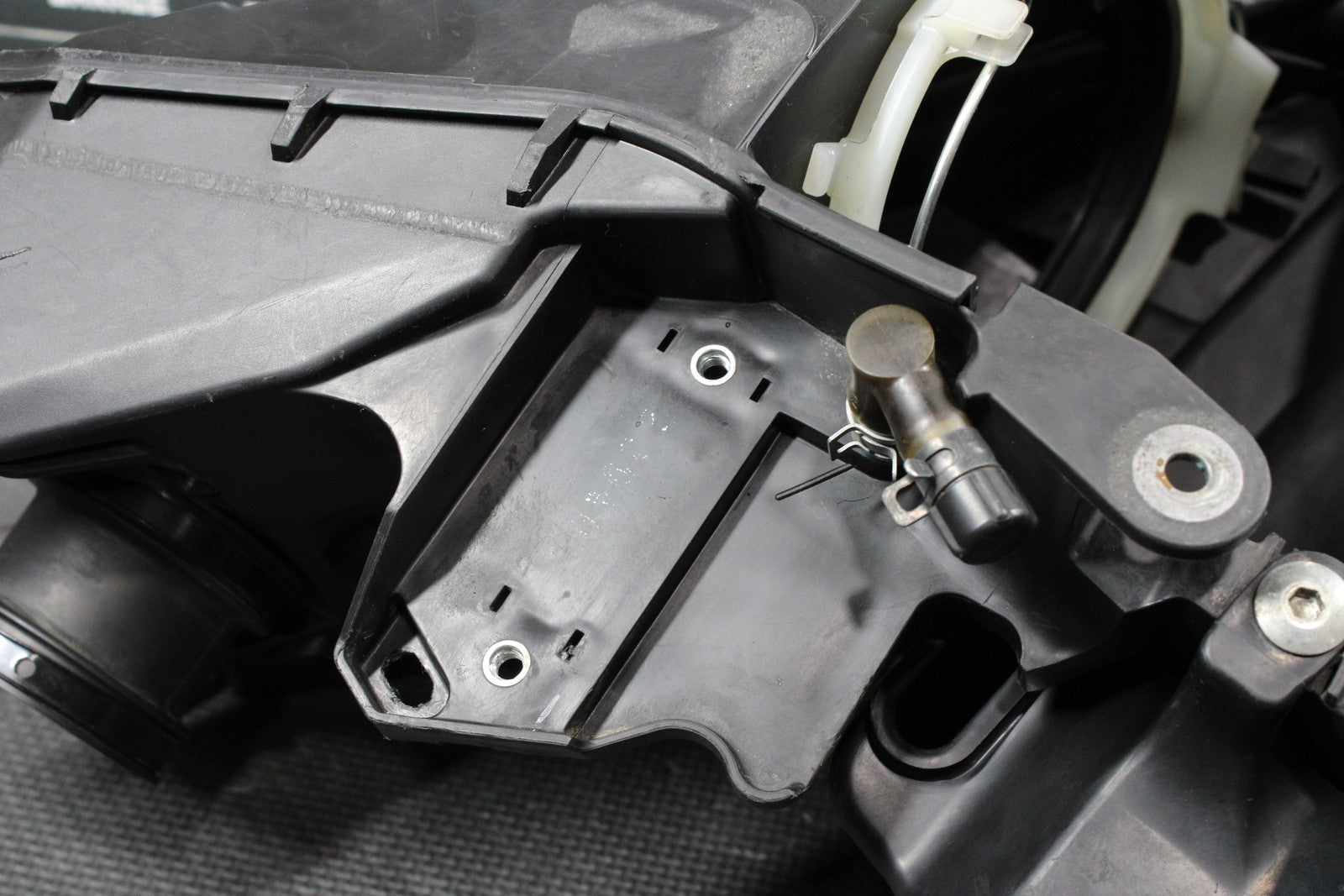 2023 HONDA CRF250R OEM AIRBOX INTAKE AIR CLEANER CASE HOUSING ELEMENT COMPLETE - hggarage