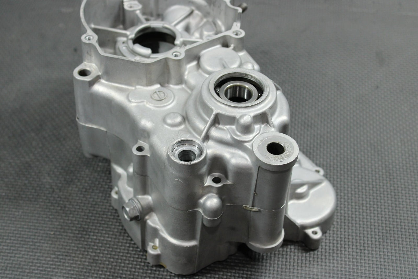 1999 Kawasaki 98 - 00 KX100 KX80 OEM Left Right Engine Motor Crankcase Crank Cases - hggarage