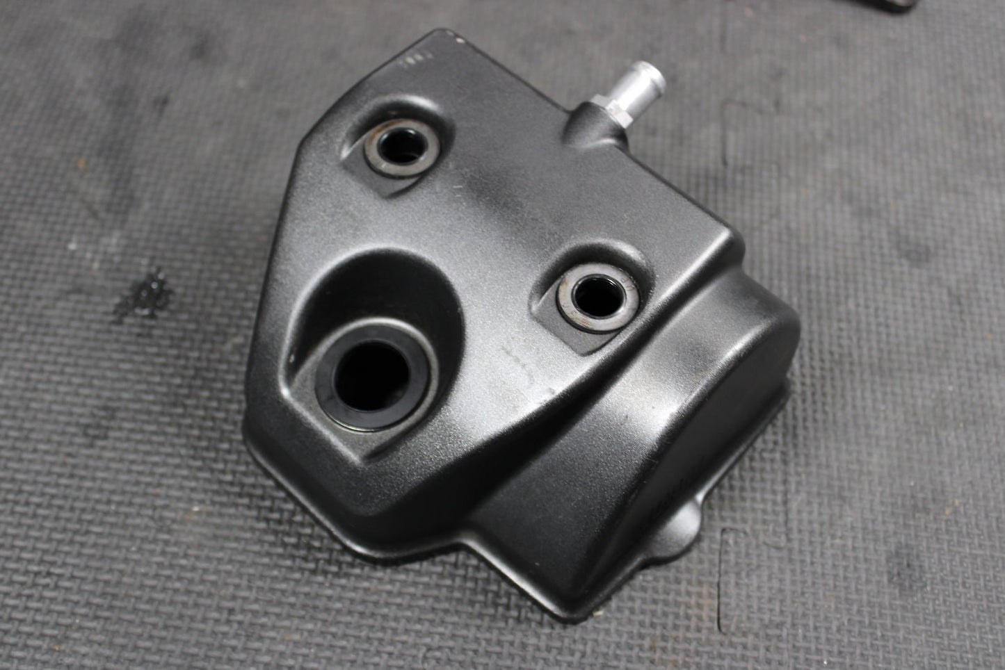 2014 HONDA CRF450R ENGINE MOTOR CYLINDER HEAD COVER DOME CHAMBER 12310 - MEN - A80 - hggarage