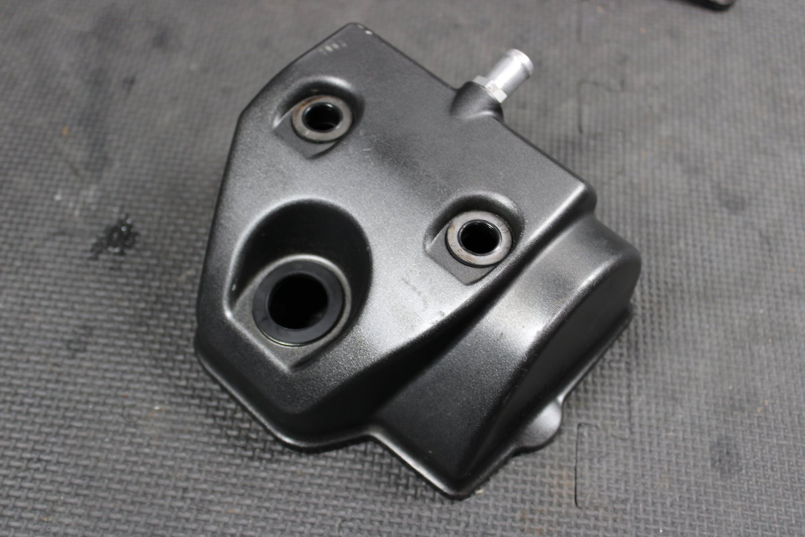 2014 HONDA CRF450R ENGINE MOTOR CYLINDER HEAD COVER DOME CHAMBER 12310 - MEN - A80 - hggarage