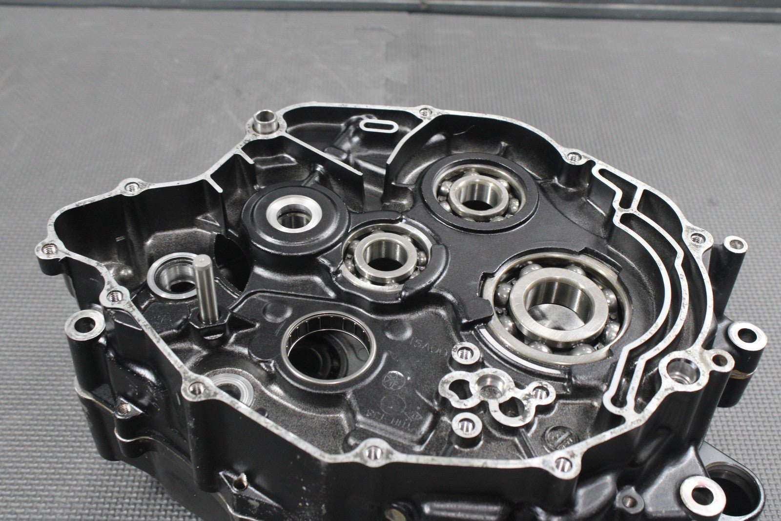 1987 YAMAHA TW200 OEM LEFT RIGHT ENGINE MOTOR CRANKCASE CRANK BLOCK SET GOOD! - hggarage