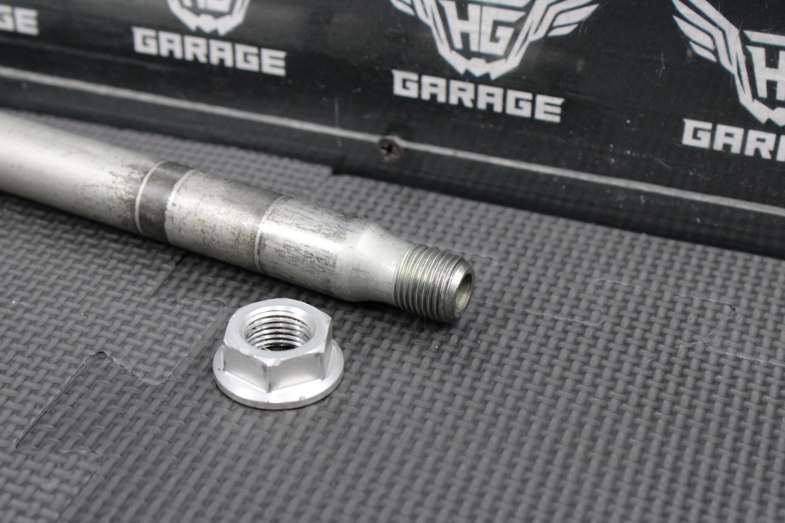 2019 HONDA CRF450R CRF450RX OEM FRONT WHEEL RIM AXLE PIVOT BOLT 44301 - MEN - 000 - hggarage