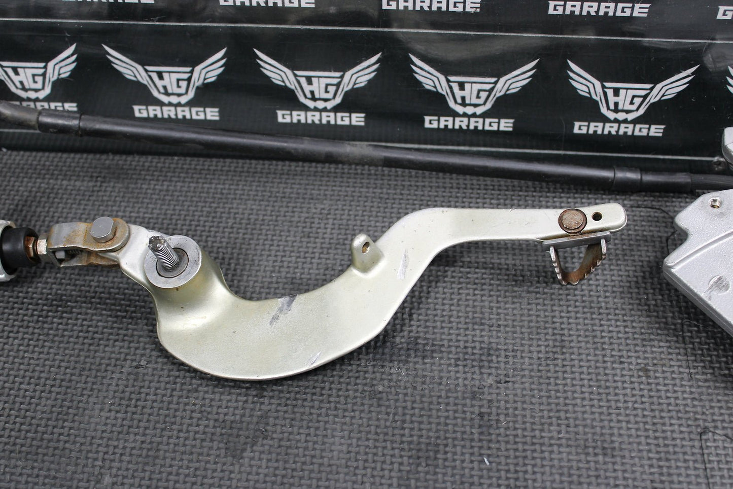 1998 YAMAHA YZ400F OEM NISSIN REAR BACK BRAKE CALIPER MASTER CYLINDER LEVER - hggarage