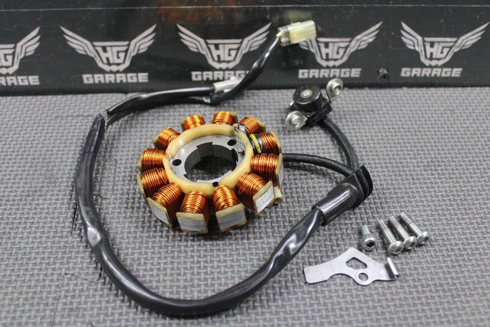 2020 YAMAHA 19 - 21 YZ250F YZ450F OEM STATOR MAGNETO GENERATOR BR9 - 81410 - 03 - 00 - hggarage