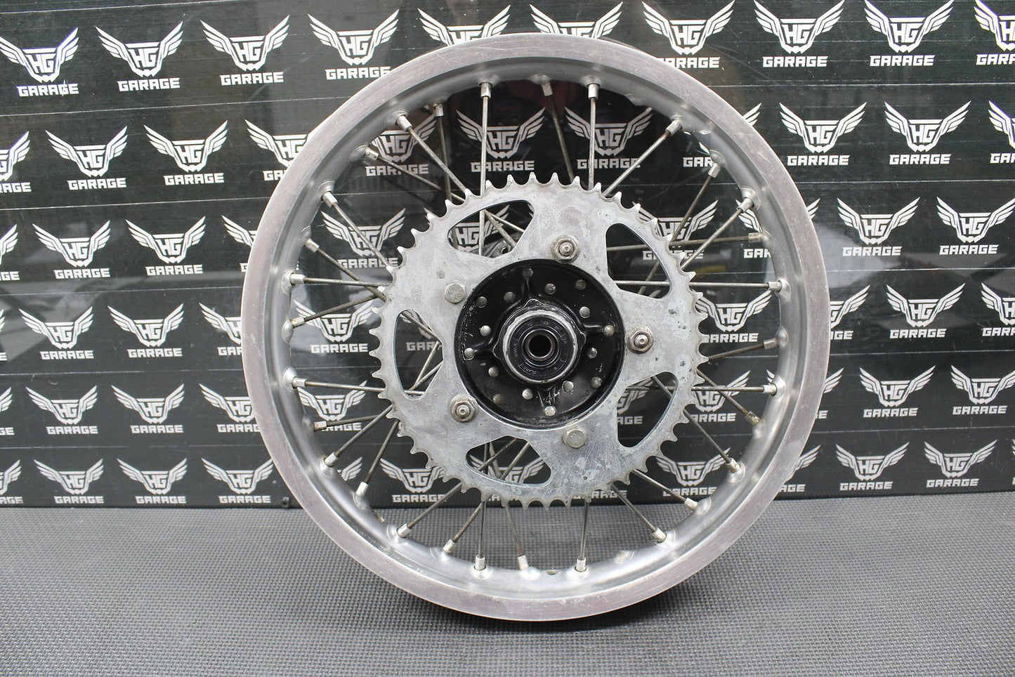 1984 1985 KAWASAKI KX80 OEM REAR BACK WHEEL RIM HUB 14 X 1.60 41034 - 1169 - hggarage