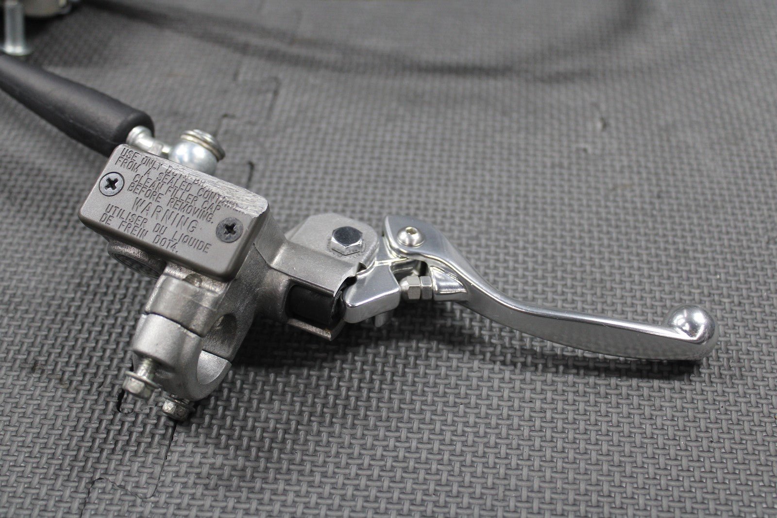 2019 SUZUKI 19 - 25 RMZ250 RMZ450 OEM FRONT BRAKE CALIPER MASTER CYLINDER LEVER - hggarage
